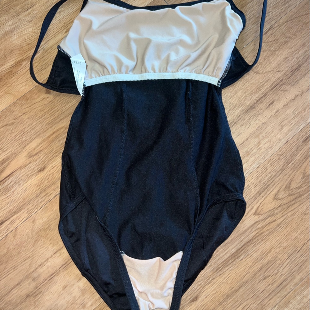 2 Black Motionwear leotards - Picture 5 of 7